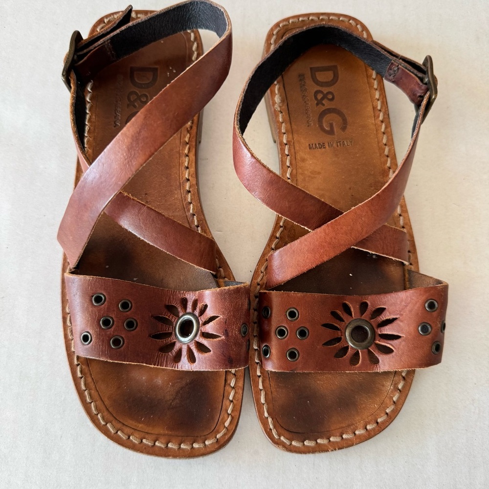 Dolce & Gabbana D&G Leather Brown Flat Leather Strappy Sandals Italian sz 36/6